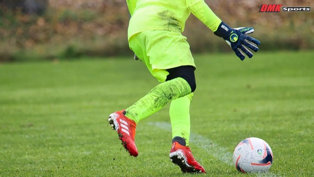 Coolest Goalkeeper Gloves: Built for Grip, Comfort, and Confidence