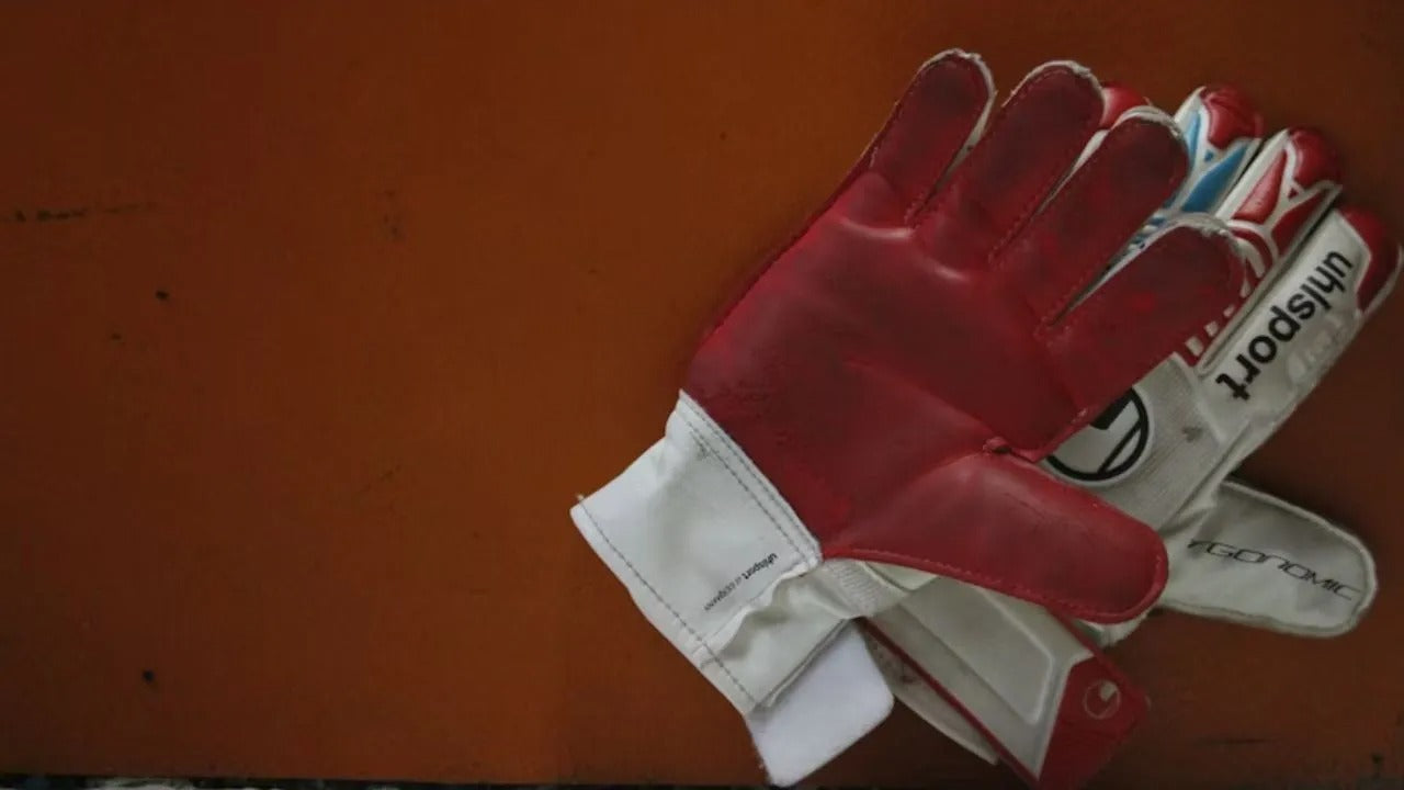 Goalkeeper Glove Sizing Guide: Measuring and Finding Perfect Fit
