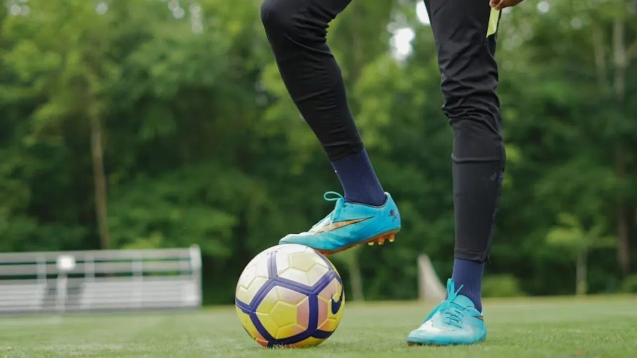 Lightest Soccer Cleats 2026: Speed Boots Under 7 oz