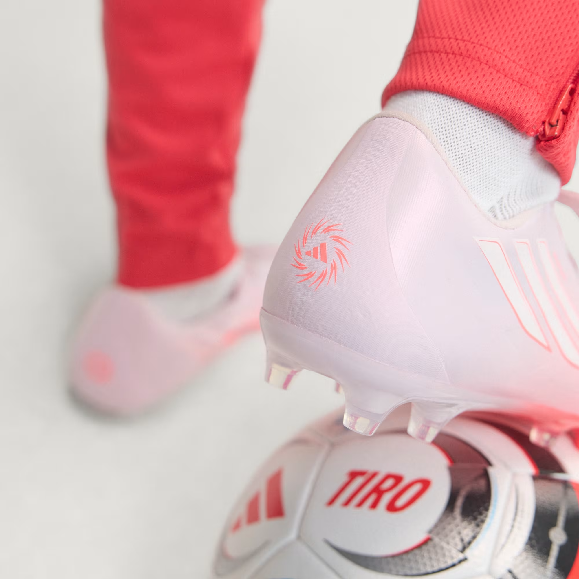 Adidas F50 SPARKFUSION LEAGUE Firm Ground / Artificial Ground Soccer Cleats Women's